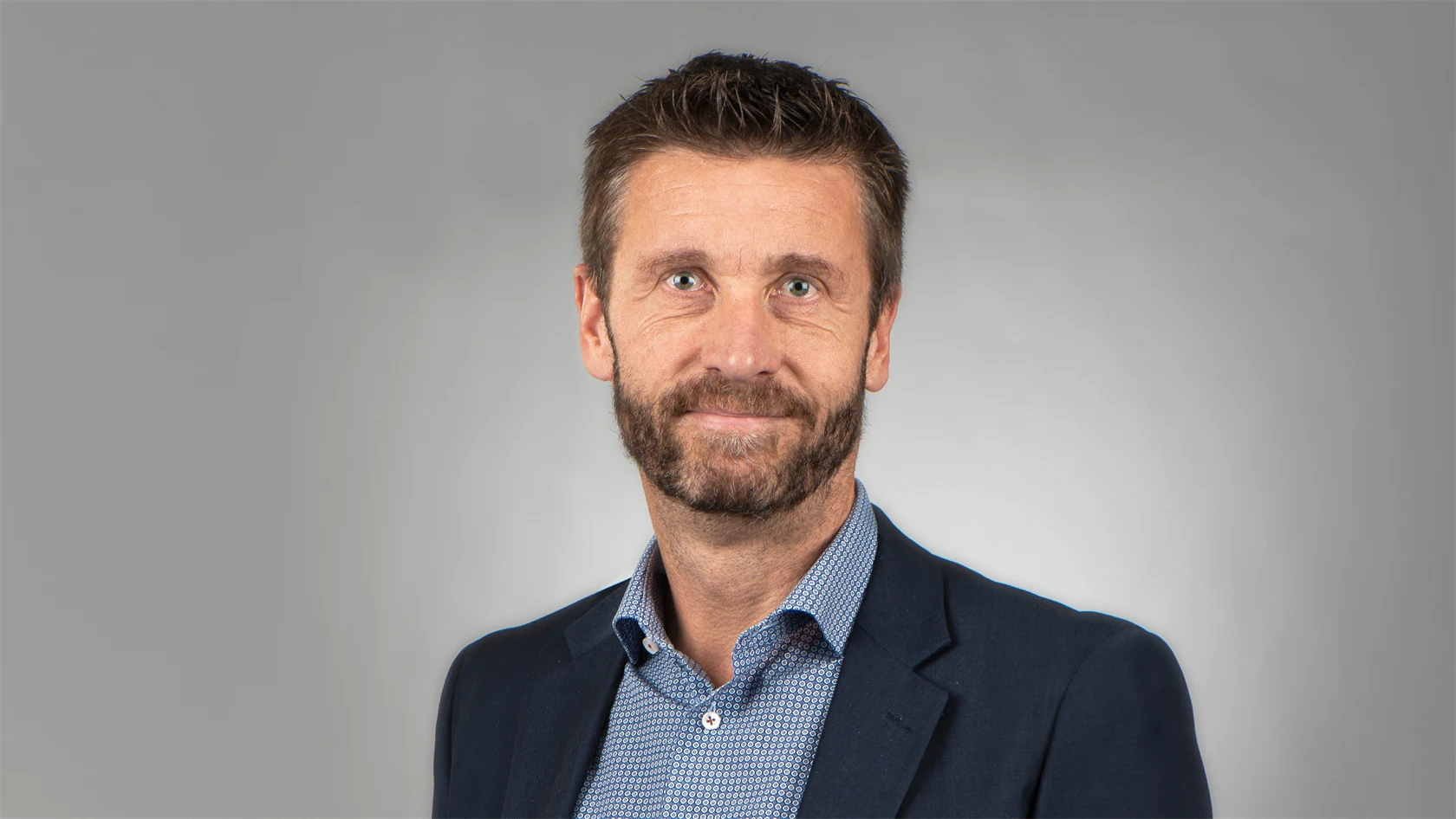 Bild på Henric Wiklund.