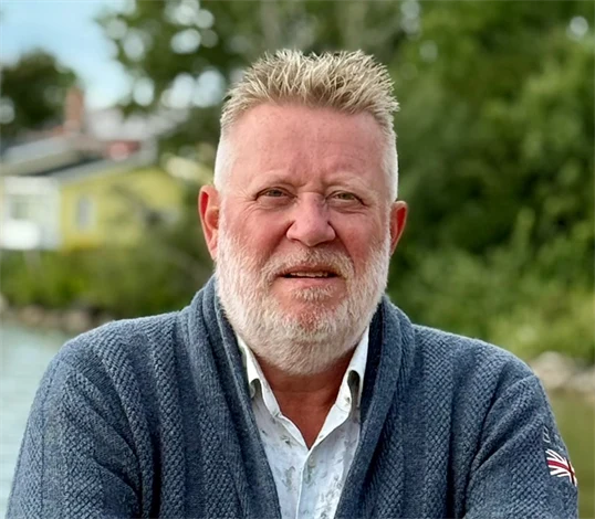 Bild på Fredrik Järkemyr.